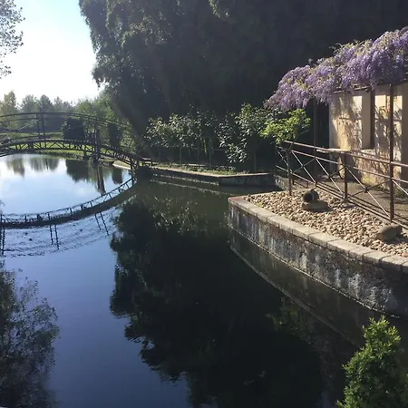 Апартаменты Moulin De Narrat Saint-Maigrin